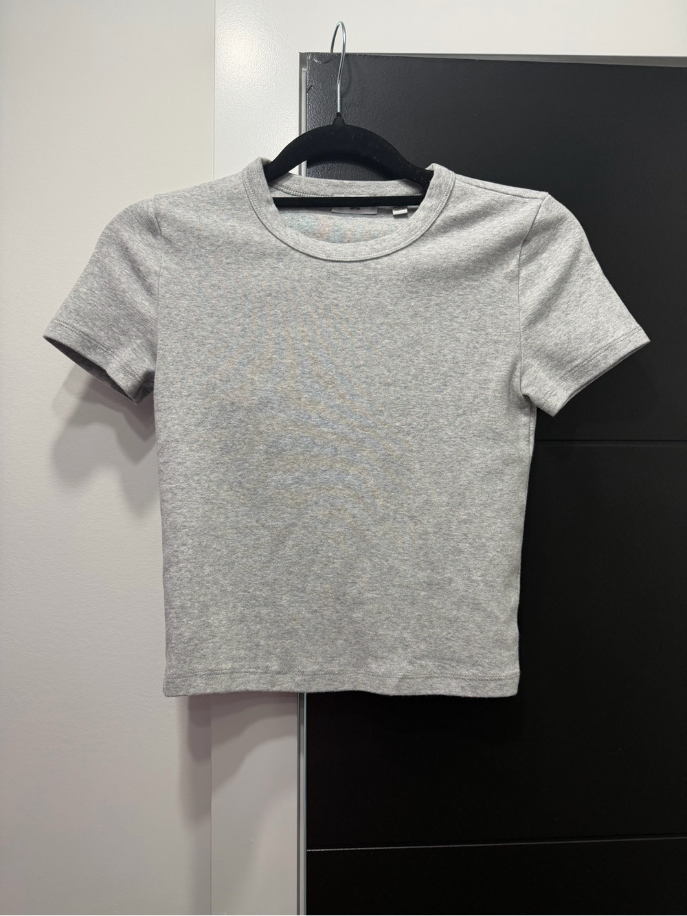 Aritzia Short Sleeve Crewneck Tee - Gray
